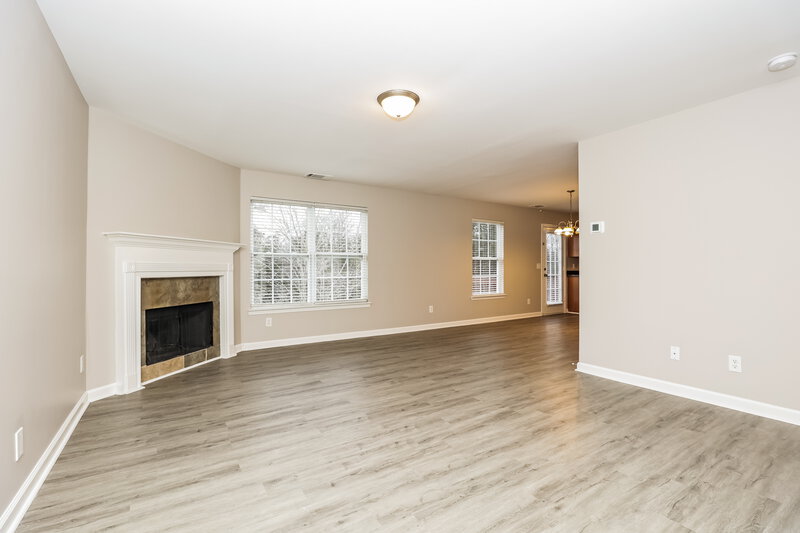 1,990/Mo, 1105 Modesto Ct La Vergne, TN 37086 Living Room View 2