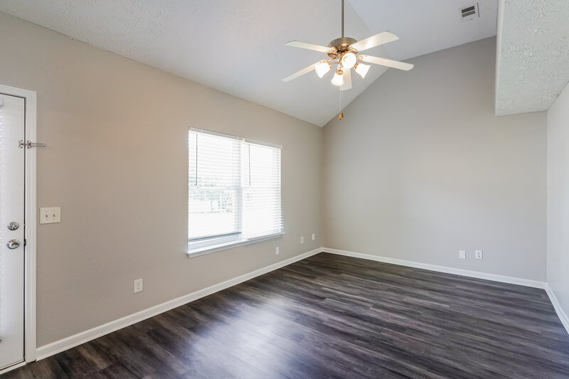 1,730/Mo, 273 Mary Joe Martin Dr La Vergne, TN 37086 Living Room View