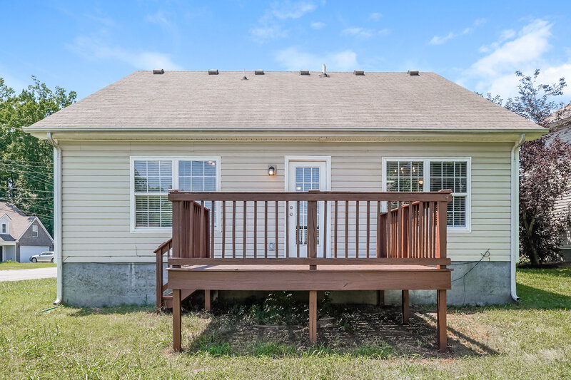 1,730/Mo, 273 Mary Joe Martin Dr La Vergne, TN 37086 Rear View