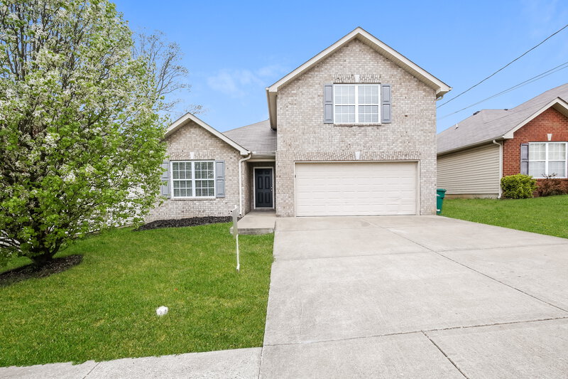 2,305/Mo, 209 Quiet Ln La Vergne, TN 37086 External View