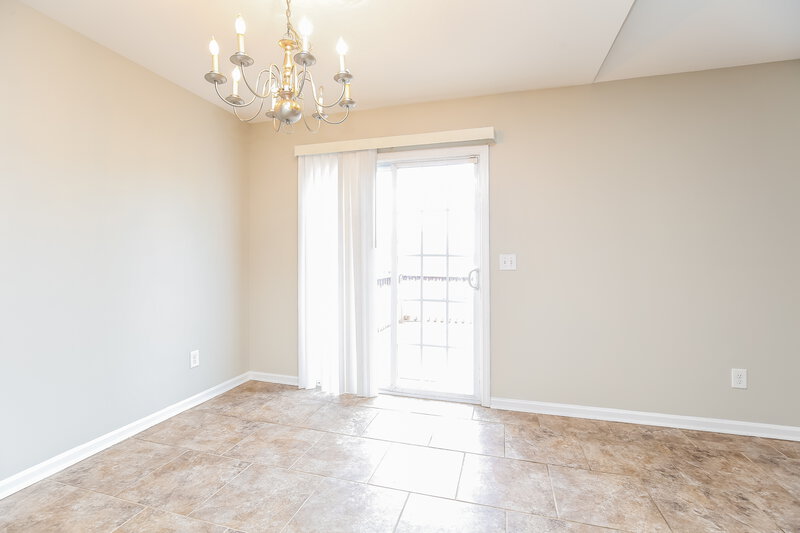 2,305/Mo, 209 Quiet Ln La Vergne, TN 37086 Dining Room View 2