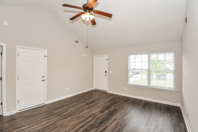 1,625/Mo, 1045 Tammy Sue Lane Lot 7612 La Vergne, TN 37086 Living Room View 2