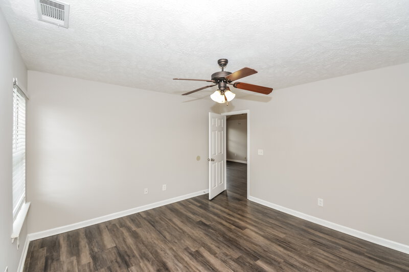 1,625/Mo, 1045 Tammy Sue Lane Lot 7612 La Vergne, TN 37086 Main Bedroom View