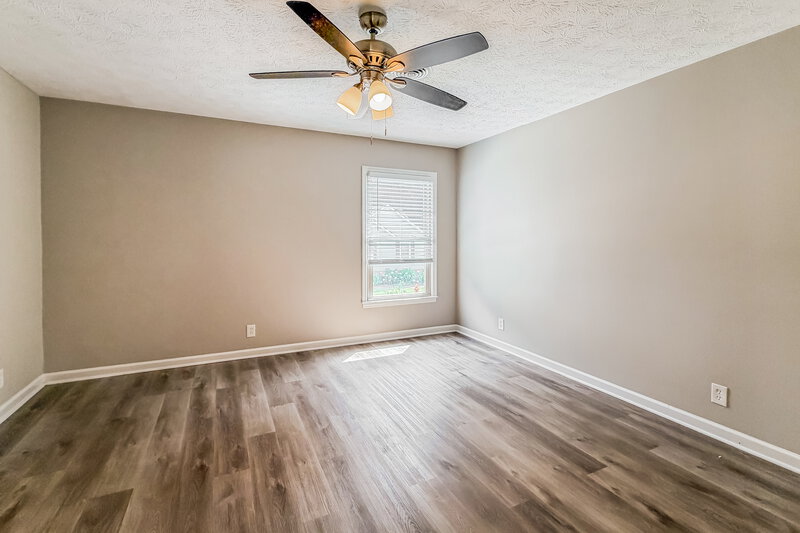 1,895/Mo, 927 Tom Hailey Blvd La Vergne, TN 37086 Bedroom View 2