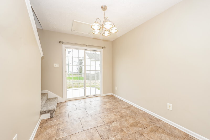 1,625/Mo, 179 Howard Woody Dr La Vergne, TN 37086 Dining Room View 2