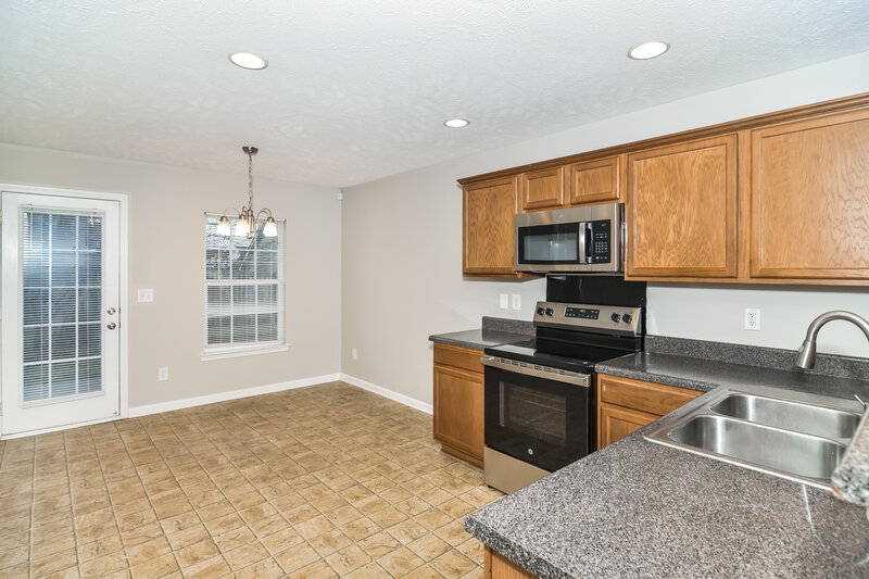 1,770/Mo, 177 Howard Woody Dr La Vergne, TN 37086 Kitchen View 2
