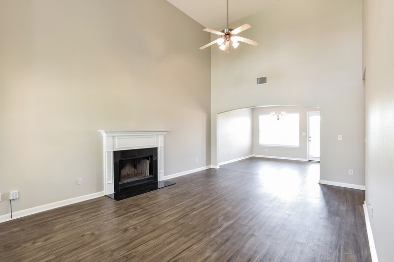 2,085/Mo, 1110 Harmony Ln La Vergne, TN 37086 Living Room View