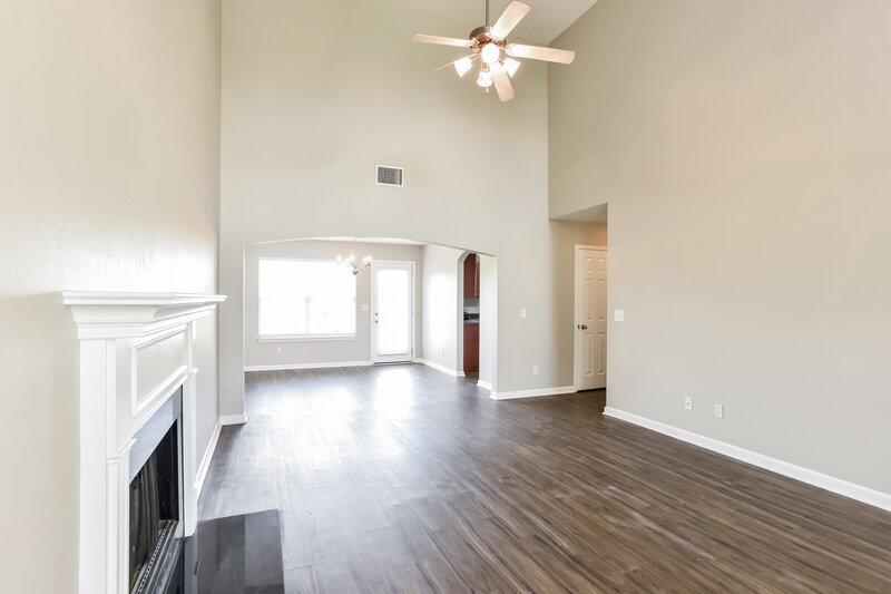 2,085/Mo, 1110 Harmony Ln La Vergne, TN 37086 Living Room View 3