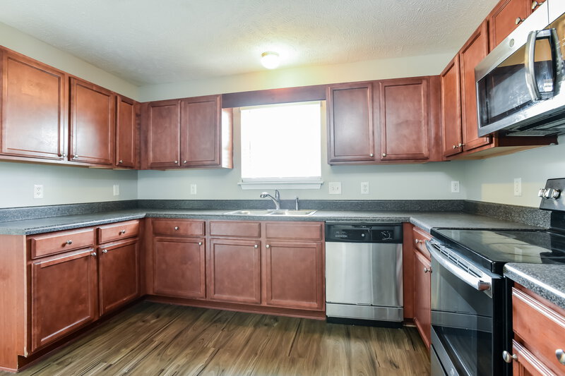 2,085/Mo, 1110 Harmony Ln La Vergne, TN 37086 Kitchen View