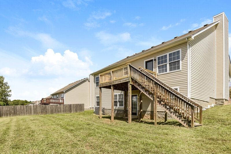 2,085/Mo, 1110 Harmony Ln La Vergne, TN 37086 Rear View