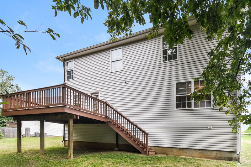 2,295/Mo, 1109 Modesto Ct La Vergne, TN 37086 Rear View