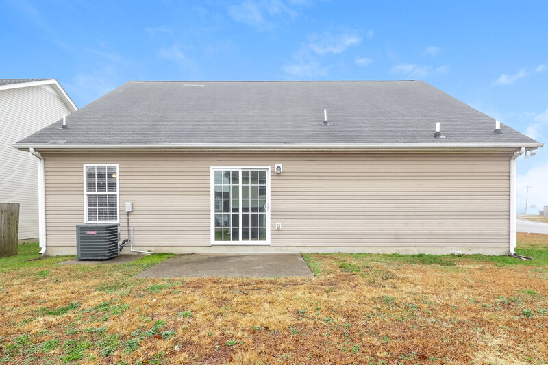 1,645/Mo, 1001 Tammy Sue Lane Lot 7601 La Vergne, TN 37086 Rear View