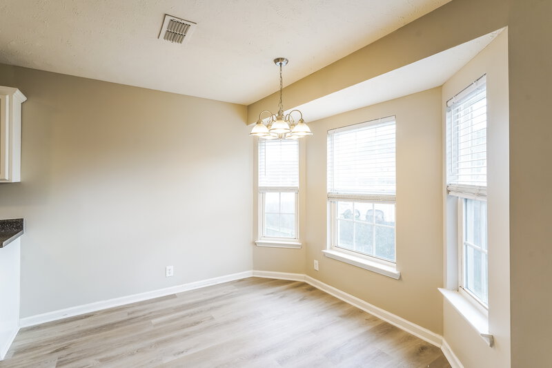 1,965/Mo, 1114 Sima Shabat Ct La Vergne, TN 37086 Dining Room View