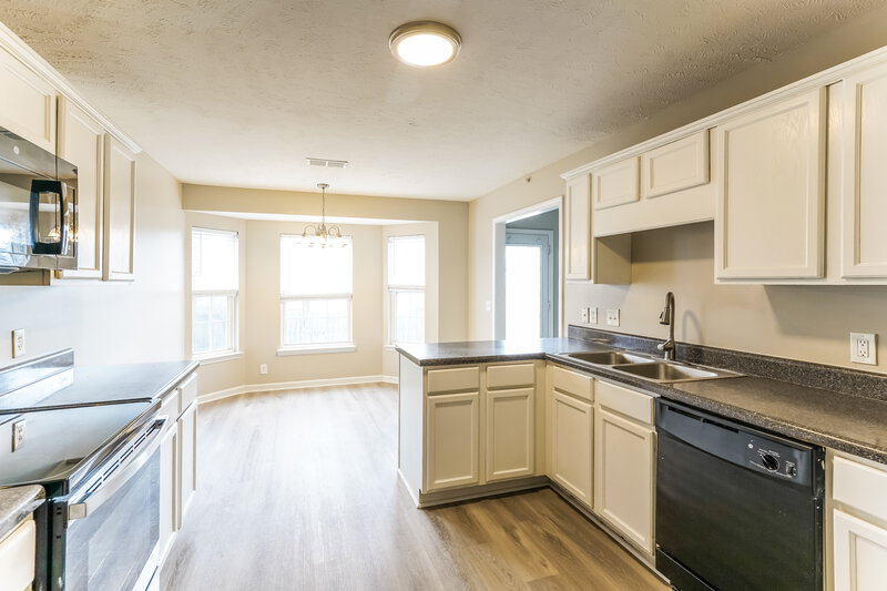 1,965/Mo, 1114 Sima Shabat Ct La Vergne, TN 37086 Kitchen View 2