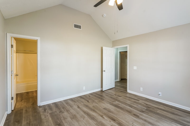 1,965/Mo, 1114 Sima Shabat Ct La Vergne, TN 37086 Main Bedroom View