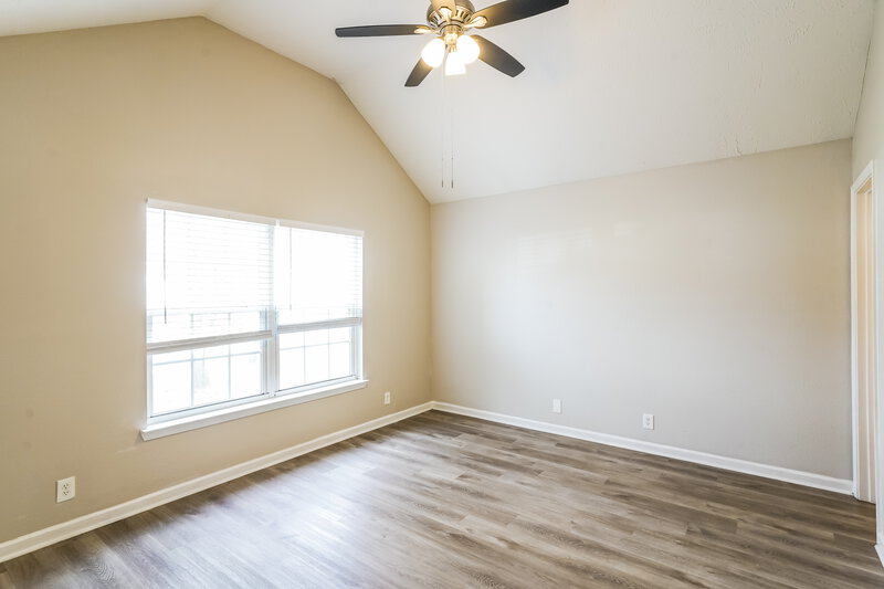 1,965/Mo, 1114 Sima Shabat Ct La Vergne, TN 37086 Main Bedroom View 2