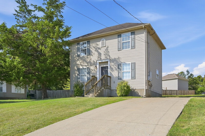 1,735/Mo, 1204 Smalls Ct La Vergne, TN 37086 External View