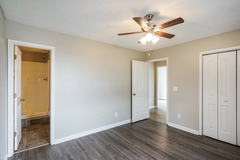 1,720/Mo, 1204 Smalls Ct La Vergne, TN 37086 Main Bedroom View