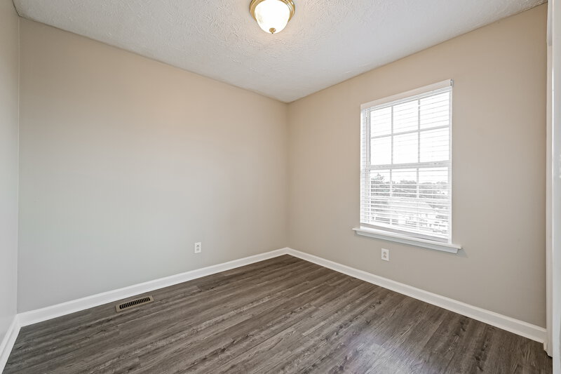 1,735/Mo, 1204 Smalls Ct La Vergne, TN 37086 Bedroom View 2
