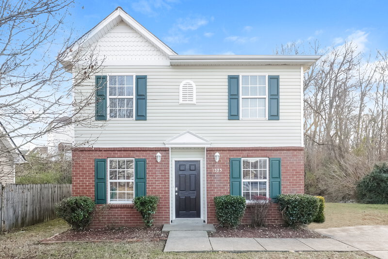 1,695/Mo, 1323 E Nir Shreibman Blvd La Vergne, TN 37086 External View