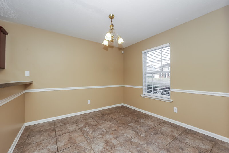 1,695/Mo, 1323 E Nir Shreibman Blvd La Vergne, TN 37086 Dining Room View