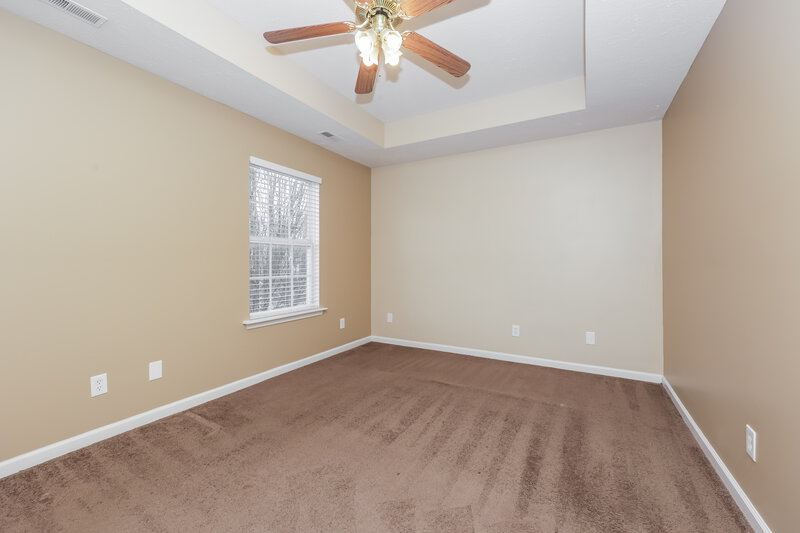 1,695/Mo, 1323 E Nir Shreibman Blvd La Vergne, TN 37086 Main Bedroom View