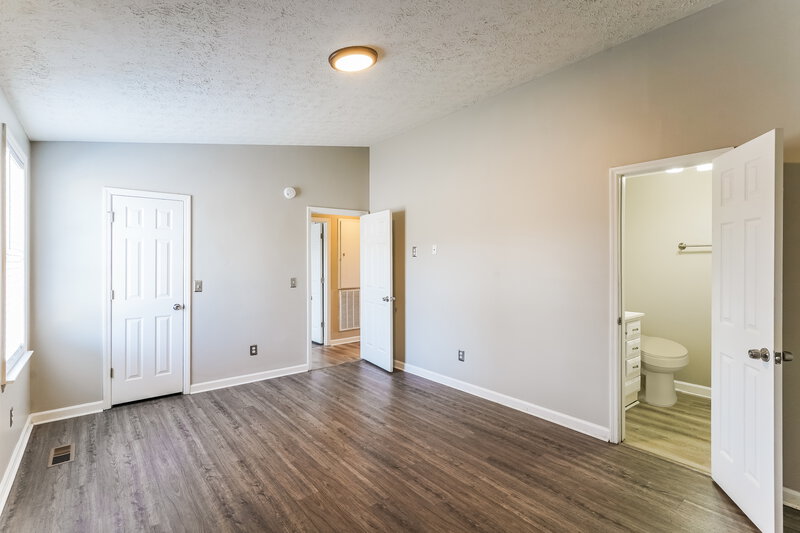 1,785/Mo, 126 Fergus Rd La Vergne, TN 37086 Main Bedroom View