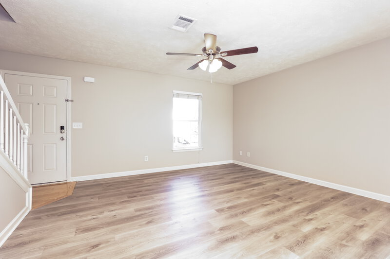 2,155/Mo, 149 Howard Woody Dr La Vergne, TN 37086 Living Room View