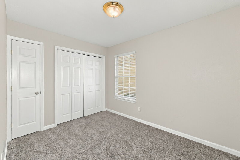 1,535/Mo, 4080 Nir Shreibman Blvd Apt 13 La Vergne, TN 37086 Bedroom View