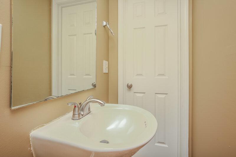 1,565/Mo, 4080 Nir Shreibman Blvd Apt 13 La Vergne, TN 37086 Powder Room View 2