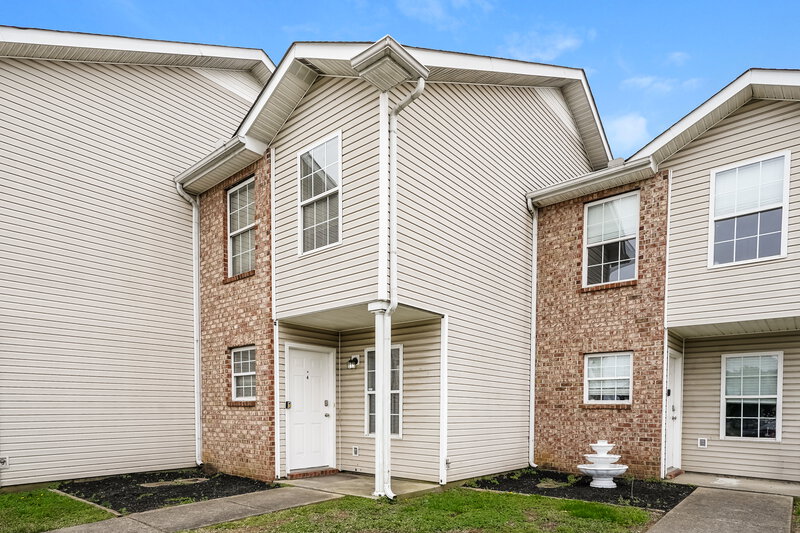 1,450/Mo, 4080 Nir Shreibman Blvd Apt 4 La Vergne, TN 37086 Front View