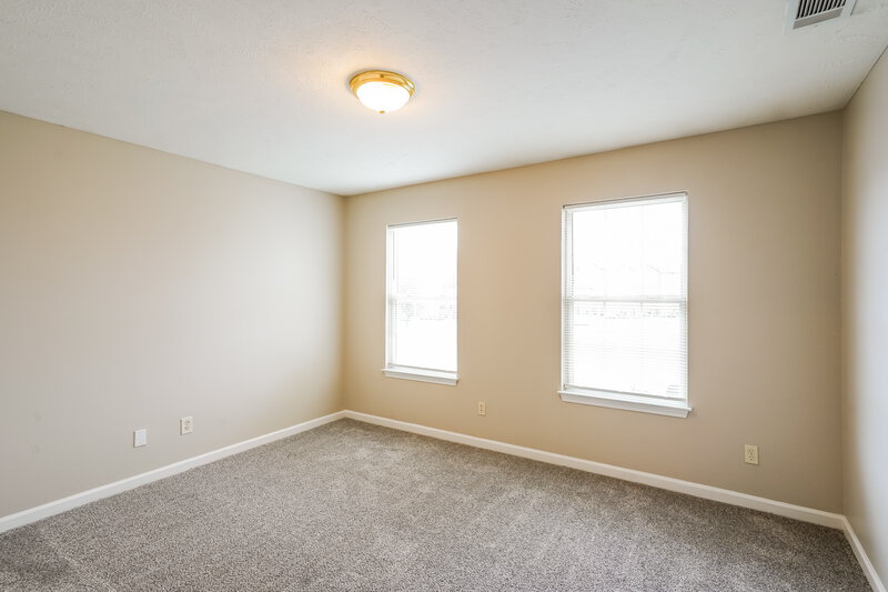 1,450/Mo, 4080 Nir Shreibman Blvd Apt 4 La Vergne, TN 37086 Main Bedroom View 2