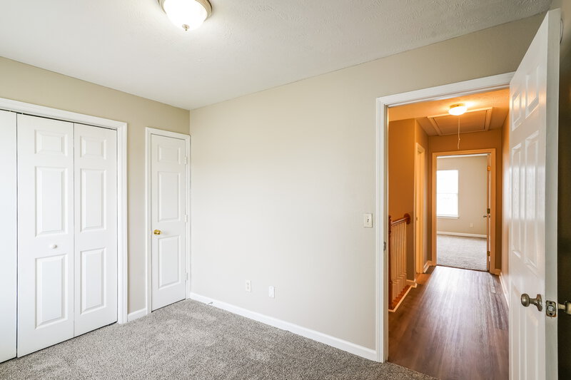 1,450/Mo, 4080 Nir Shreibman Blvd Apt 4 La Vergne, TN 37086 Bedroom View 3