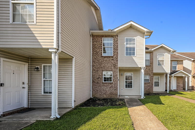 1,430/Mo, 4080 Nir Shreibman Blvd Apt 5 La Vergne, TN 37086 Front View