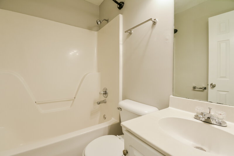 1,425/Mo, 4080 Nir Shreibman Blvd Apt 5 La Vergne, TN 37086 Misc View 13