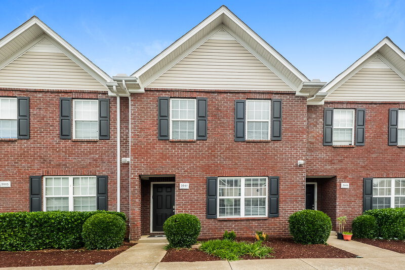 1,895/Mo, 3007 RG Buchanan Dr La Vergne, TN 37086 External View