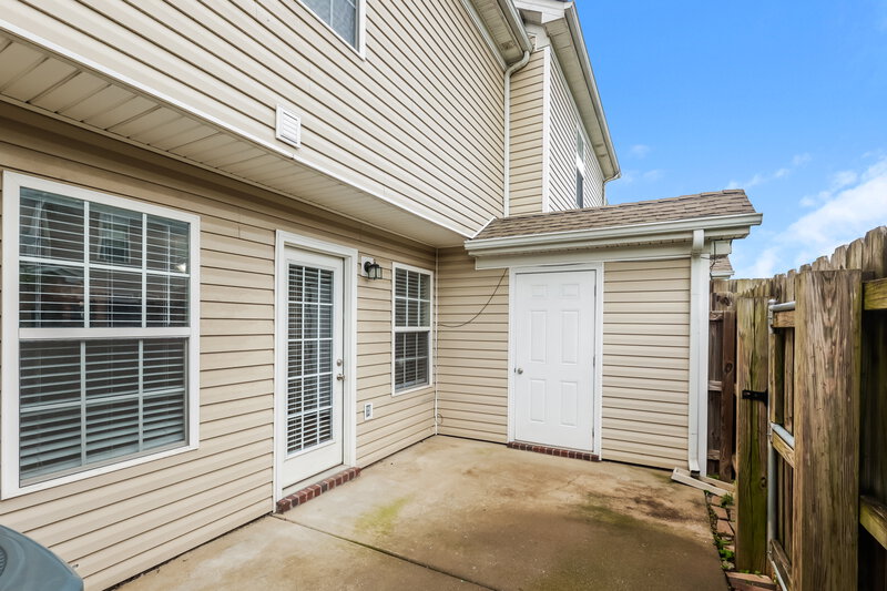 1,895/Mo, 3007 RG Buchanan Dr La Vergne, TN 37086 Rear View