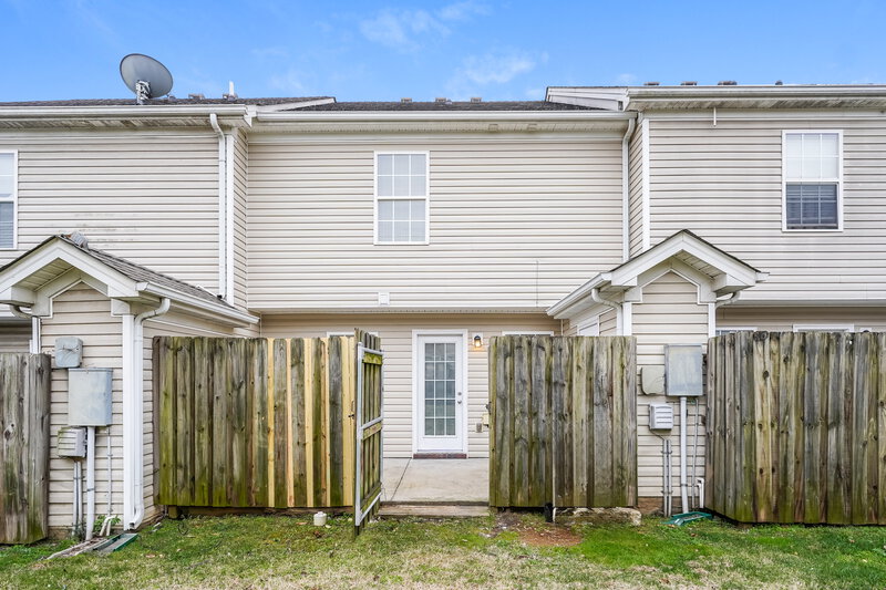 1,585/Mo, 3011 RG Buchanan Dr La Vergne, TN 37086 Rear View