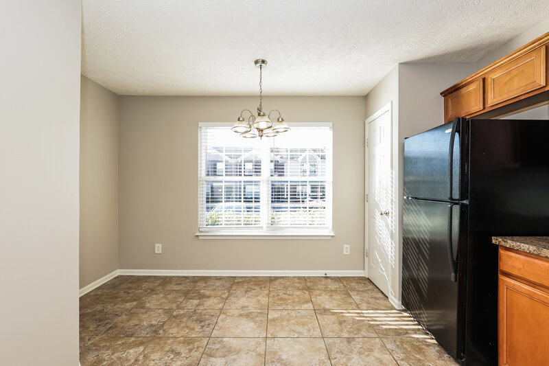 2,730/Mo, 4048 George Buchanan Dr La Vergne, TN 37086 Dining Room View