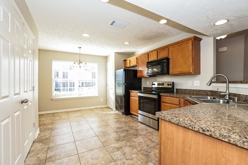 2,730/Mo, 4048 George Buchanan Dr La Vergne, TN 37086 Kitchen View