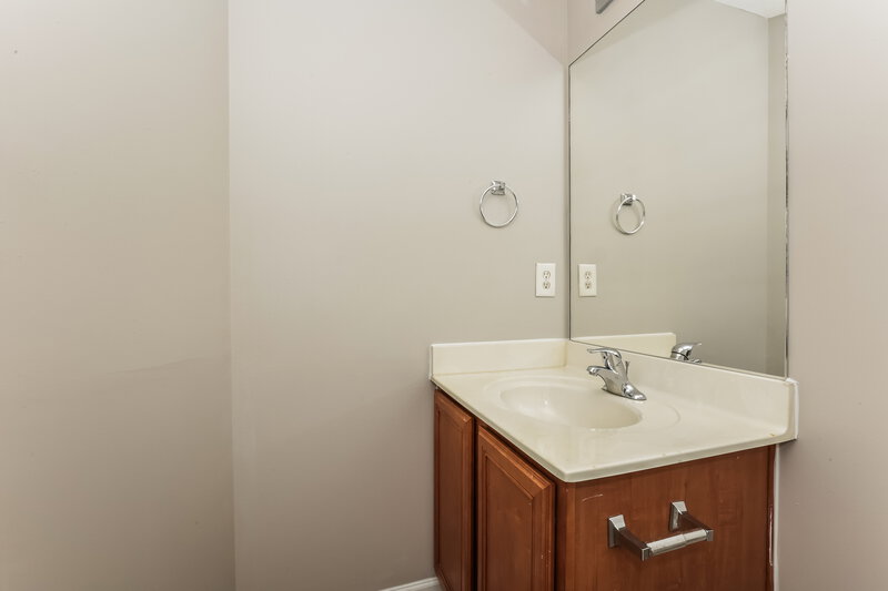 2,730/Mo, 4048 George Buchanan Dr La Vergne, TN 37086 Bathroom View