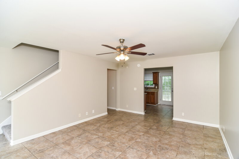 2,265/Mo, 145 Lyndhurst Dr La Vergne, TN 37086 Living Room View