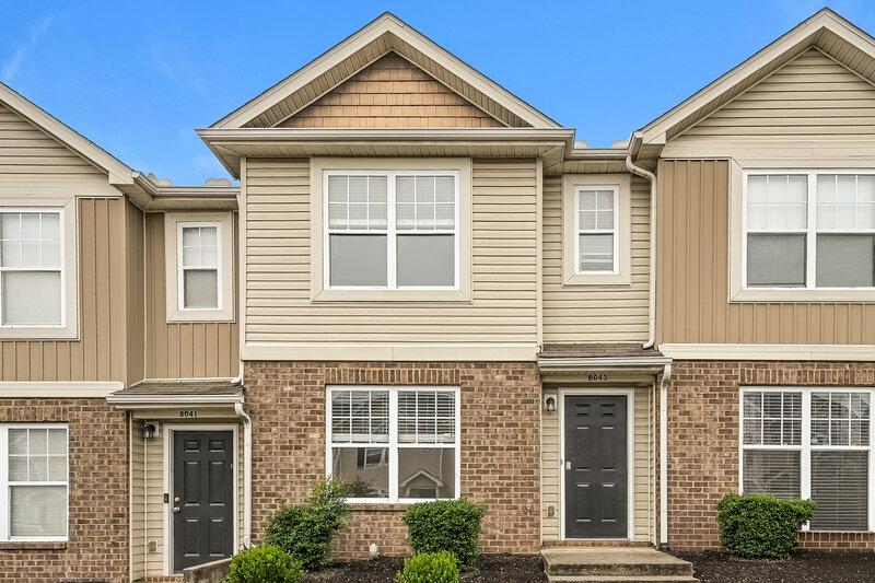 1,595/Mo, 8043 Logan Dr La Vergne, TN 37086 External View