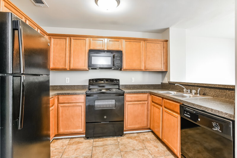 2,430/Mo, 8043 Logan Dr La Vergne, TN 37086 Kitchen View