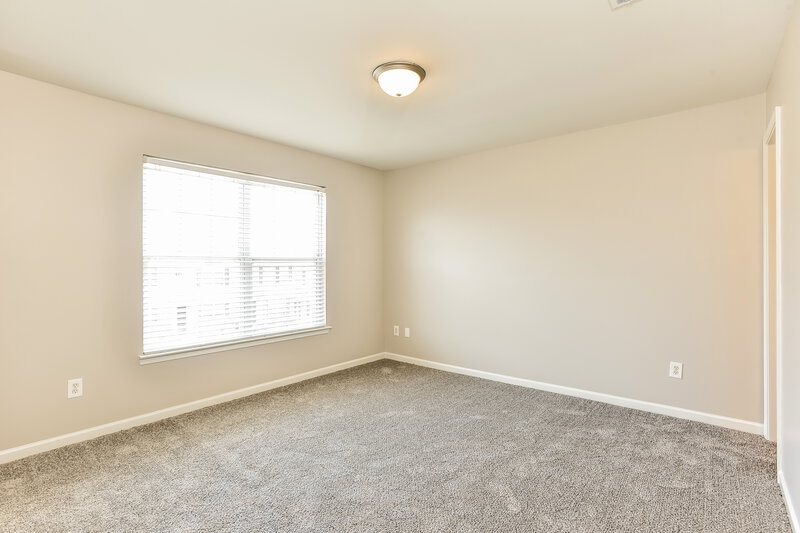 2,430/Mo, 8043 Logan Dr La Vergne, TN 37086 Main Bedroom View