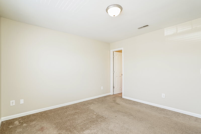 2,430/Mo, 8043 Logan Dr La Vergne, TN 37086 Bedroom View 5