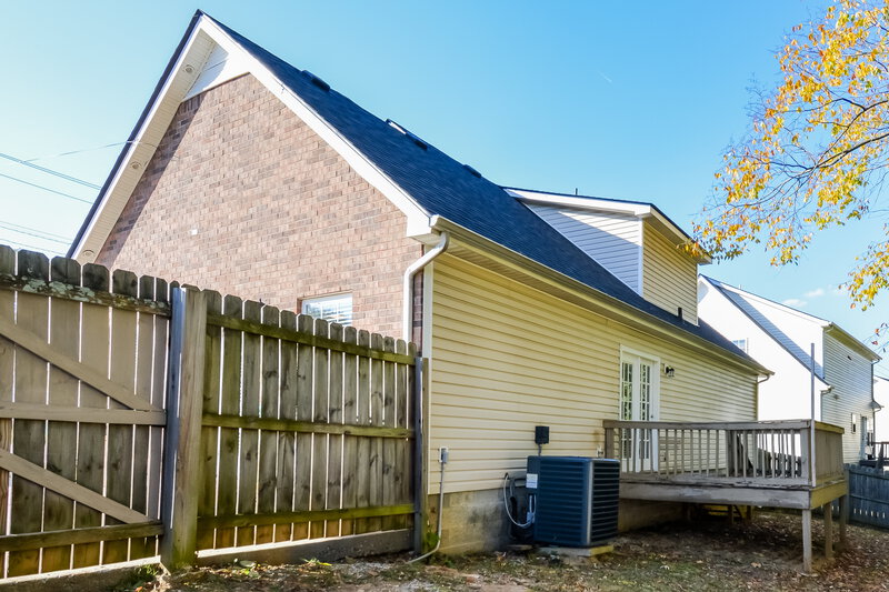 1,680/Mo, 283 Bill Stewart Blvd La Vergne, TN 37086 Rear View