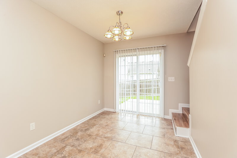 1,940/Mo, 174 Howard Woody Dr La Vergne, TN 37086 Dining Room View