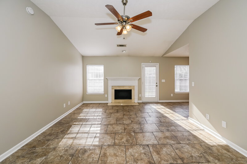 2,150/Mo, 176 Howard Woody Dr La Vergne, TN 37086 Living Room View 2