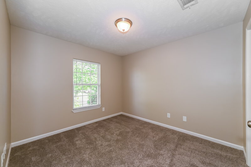 2,150/Mo, 176 Howard Woody Dr La Vergne, TN 37086 Bedroom View